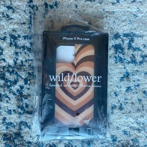 BRAND NEW latte love wildflower phone case